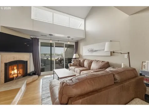 103 N Hayden Bay Drive Portland OR 97217