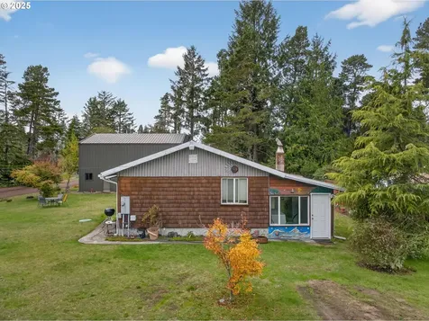 27501 R Lane Ocean Park WA 98640