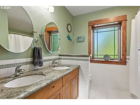 234 SW Eckman Street Mcminnville OR 97128
