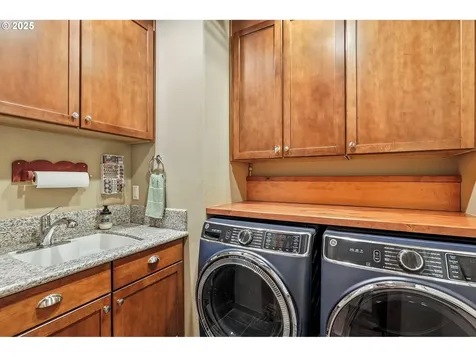 234 SW Eckman Street Mcminnville OR 97128