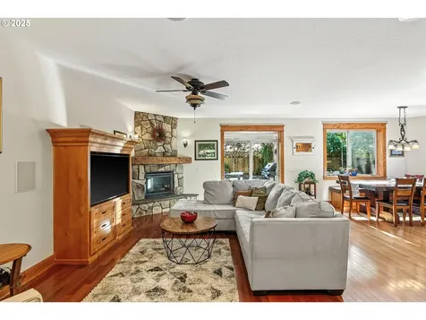 234 SW Eckman Street Mcminnville OR 97128
