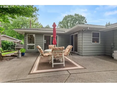 9845 SW Eagle Lane Beaverton OR 97008