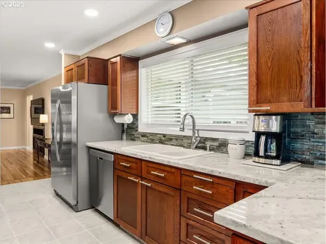 9845 SW Eagle Lane Beaverton OR 97008