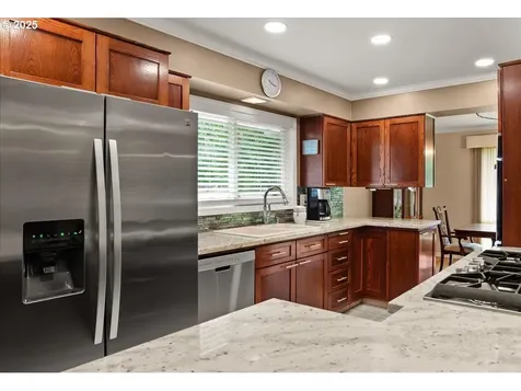 9845 SW Eagle Lane Beaverton OR 97008