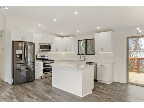 1187 NE Centurion Drive Gresham OR 97030