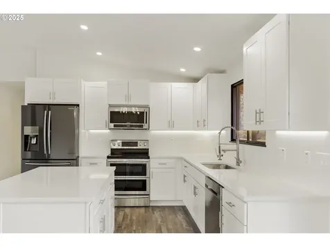 1187 NE Centurion Drive Gresham OR 97030