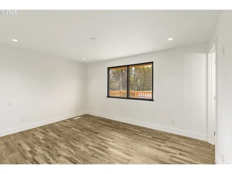 1187 NE Centurion Drive Gresham OR 97030
