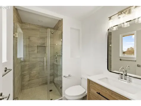 1187 NE Centurion Drive Gresham OR 97030