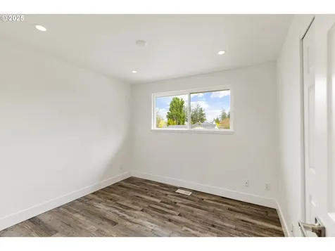 1187 NE Centurion Drive Gresham OR 97030