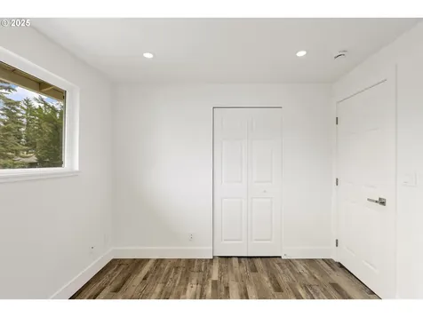 1187 NE Centurion Drive Gresham OR 97030