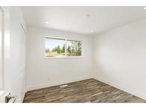1187 NE Centurion Drive Gresham OR 97030
