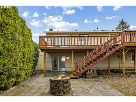 1187 NE Centurion Drive Gresham OR 97030