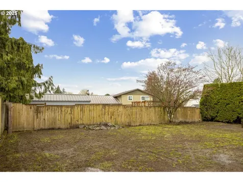 1187 NE Centurion Drive Gresham OR 97030