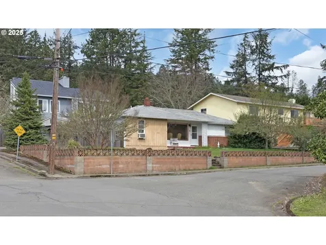 1011 E Fourth Avenue Sutherlin OR 97479