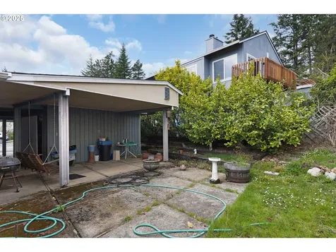 1011 E Fourth Avenue Sutherlin OR 97479