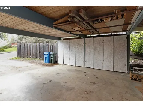 1011 E Fourth Avenue Sutherlin OR 97479