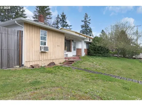 1011 E Fourth Avenue Sutherlin OR 97479