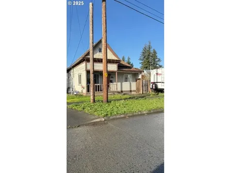 377 N Elliott Street Coquille OR 97423