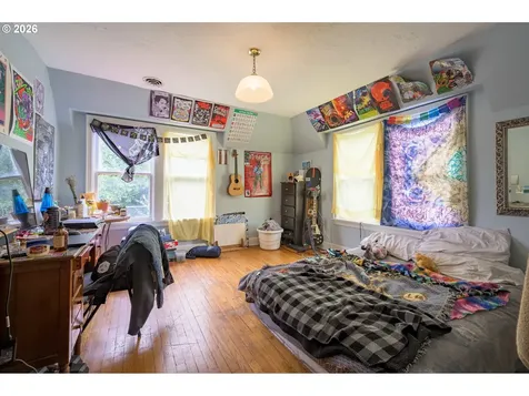 325 River Road Eugene OR 97404