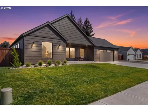 106 W Mcdowell Court Yacolt WA 98675