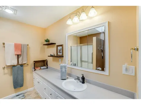 4212 NE 179th Street Vancouver WA 98686