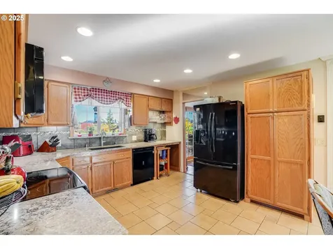 4212 NE 179th Street Vancouver WA 98686