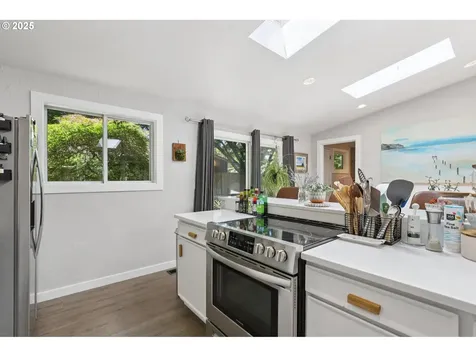 5767 Baleine Street Lake Oswego OR 97035