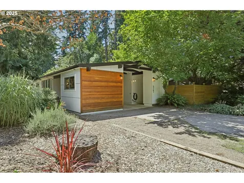 5767 Baleine Street Lake Oswego OR 97035