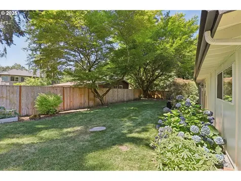5767 Baleine Street Lake Oswego OR 97035