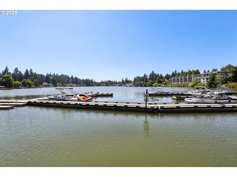 5767 Baleine Street Lake Oswego OR 97035