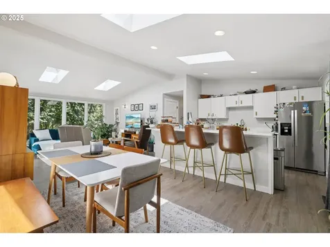 5767 Baleine Street Lake Oswego OR 97035