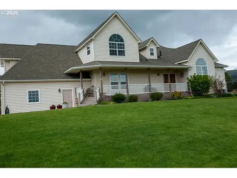 318 S 20th Street La Grande OR 97850
