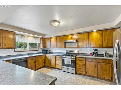 1290 Evergreen Lane Sweet Home OR 97386