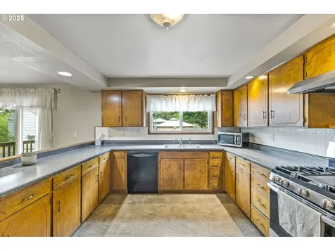 1290 Evergreen Lane Sweet Home OR 97386