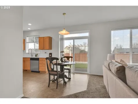 4875 Stagecoach Road Eugene OR 97402
