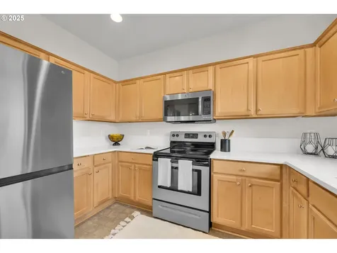 4875 Stagecoach Road Eugene OR 97402