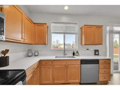 4875 Stagecoach Road Eugene OR 97402