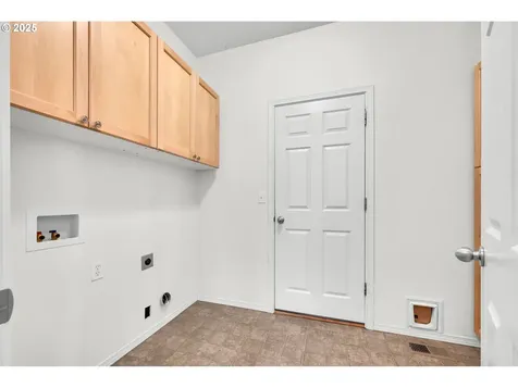 4875 Stagecoach Road Eugene OR 97402