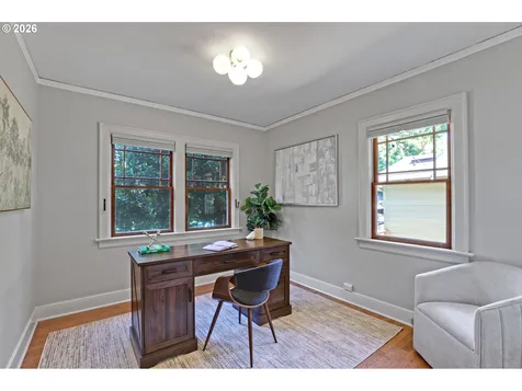 6235 NE Davis Street Portland OR 97213