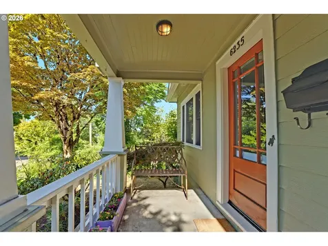 6235 NE Davis Street Portland OR 97213