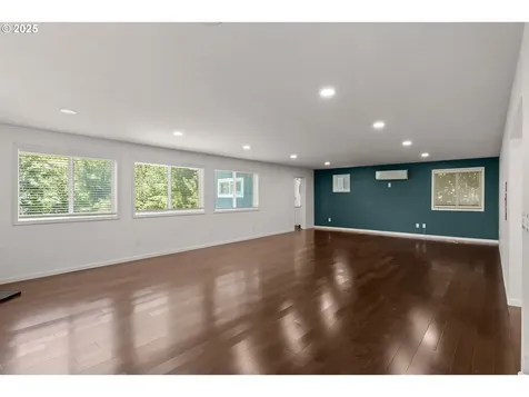 11744 SW 61st Avenue Portland OR 97219