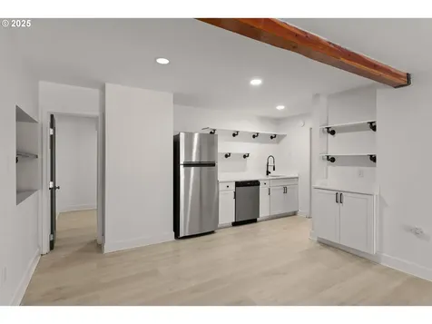 11744 SW 61st Avenue Portland OR 97219