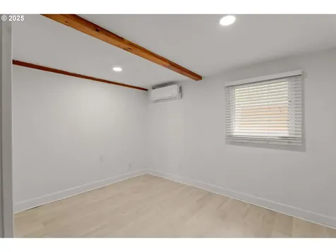 11744 SW 61st Avenue Portland OR 97219