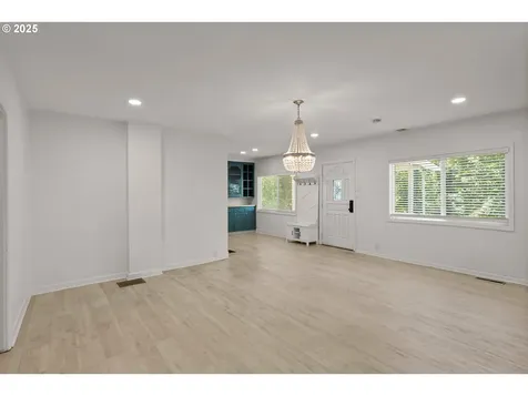 11744 SW 61st Avenue Portland OR 97219