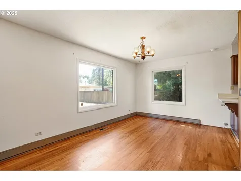 2719 SE 133rd Avenue Portland OR 97236