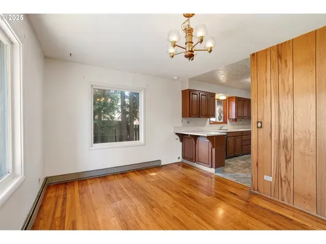 2719 SE 133rd Avenue Portland OR 97236