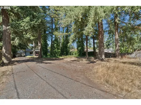 2719 SE 133rd Avenue Portland OR 97236