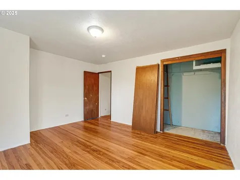 2719 SE 133rd Avenue Portland OR 97236
