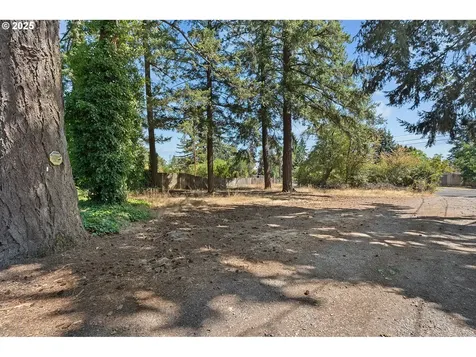 2719 SE 133rd Avenue Portland OR 97236