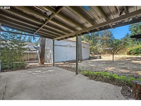 2719 SE 133rd Avenue Portland OR 97236